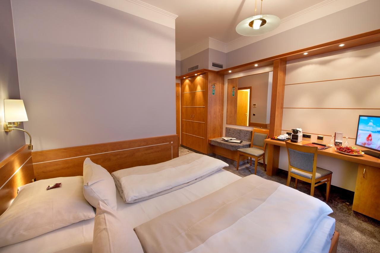 Hotel Torbraeu