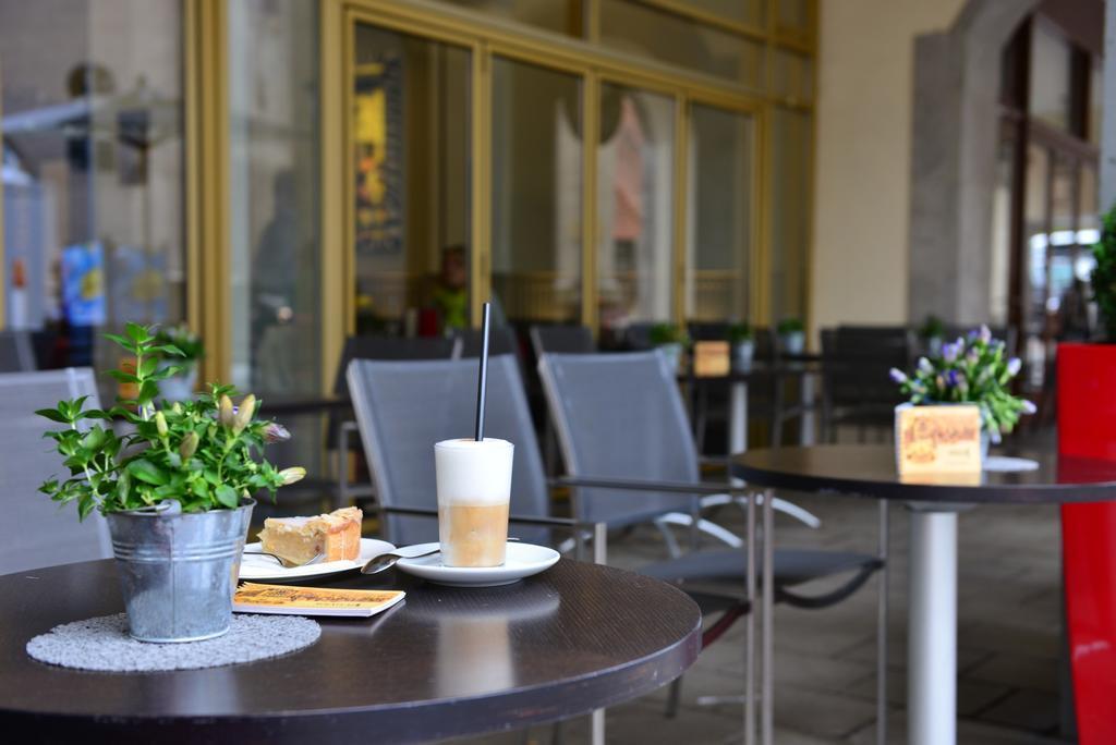 Hotel Torbraeu Munich